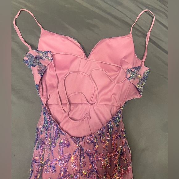 Windsor Prom Dress - Picture 4 of 10